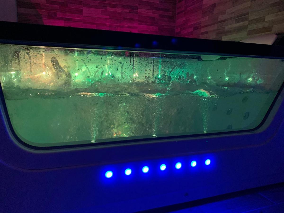Appartement Cosy Jacuzzy Luxe Gare De ツーロン エクステリア 写真