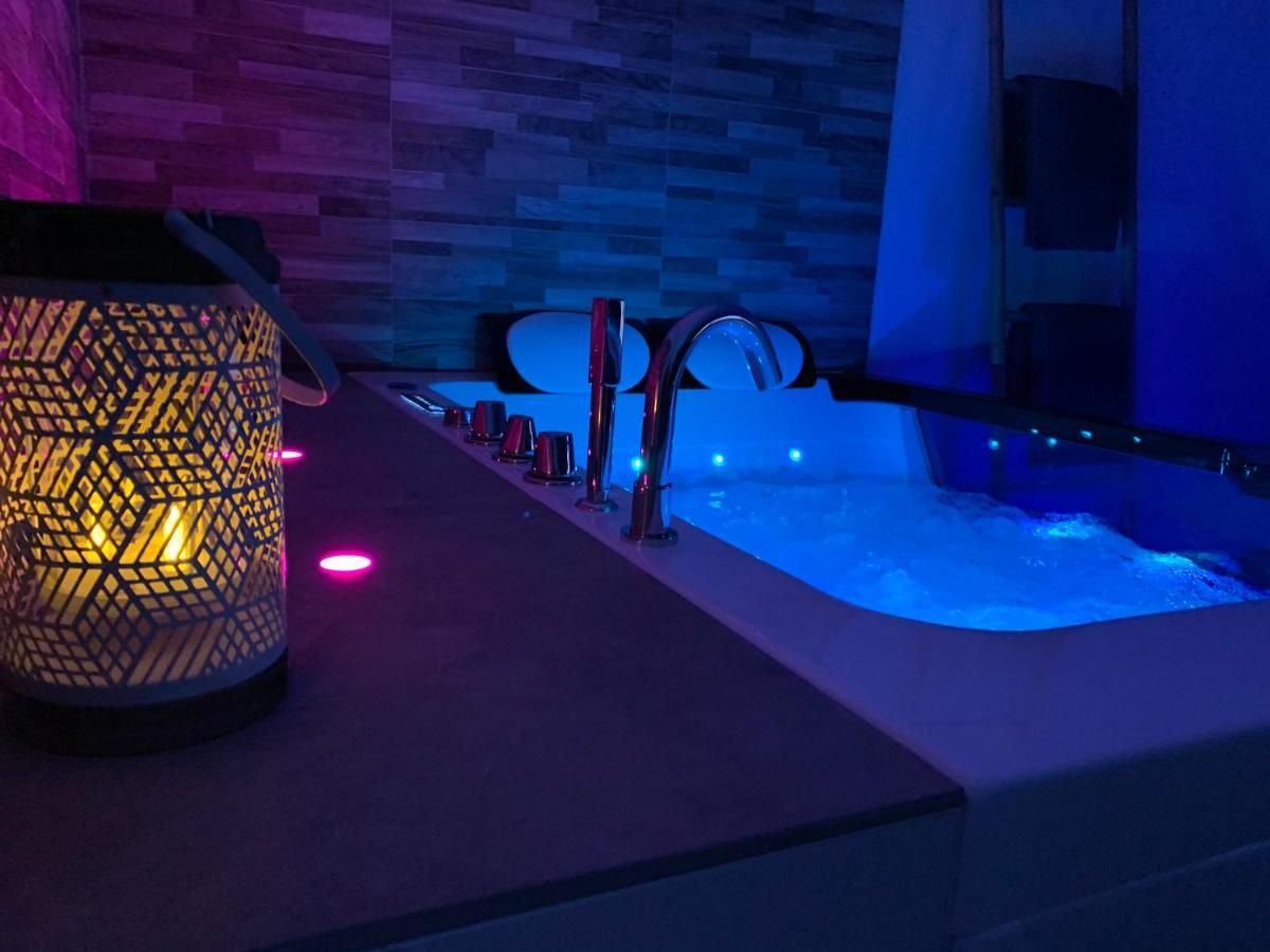 Appartement Cosy Jacuzzy Luxe Gare De ツーロン エクステリア 写真