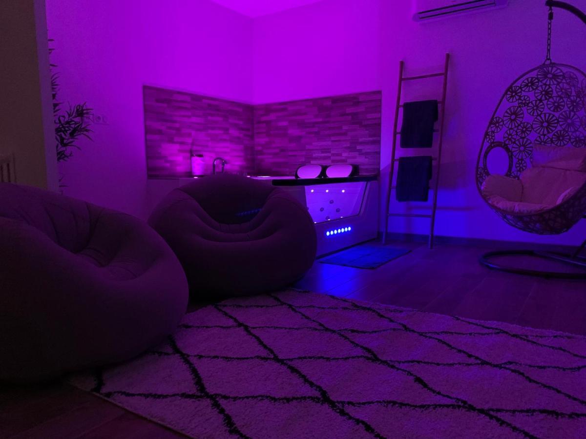 Appartement Cosy Jacuzzy Luxe Gare De ツーロン エクステリア 写真