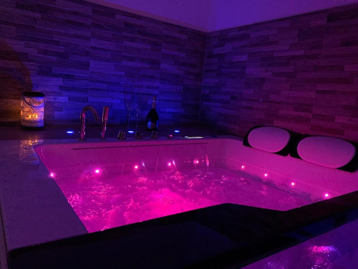 Appartement Cosy Jacuzzy Luxe Gare De ツーロン エクステリア 写真